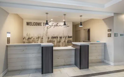 Photo 4 - Best Western Plus Stephenville Inn