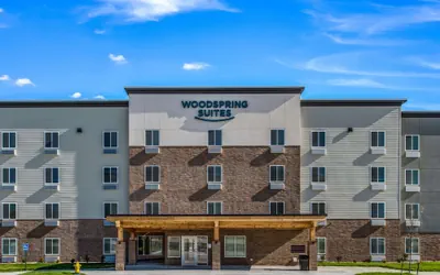 Photo 2 - Woodspring Suites  West Des Moines