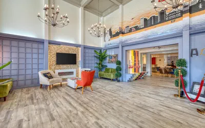 Photo 4 - SureStay Hotel by Best Western Tuscaloosa Southeast