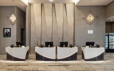Photo 3 - Marriott New York JFK Airport