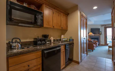 Photo 5 - Slopeside Studio Unit With Kitchenette Studio Bedroom Condo - No Cleaning Fee! by RedAwning