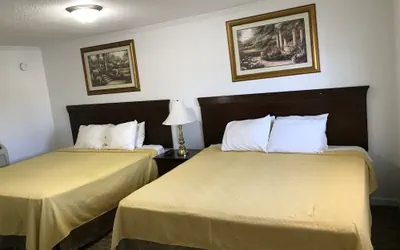 Photo 4 - American Inn