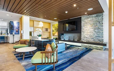 Photo 4 - Fairfield by Marriott Inn & Suites San Francisco Airport Oyster Point Area