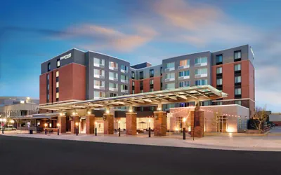 Photo 2 - Courtyard by Marriott Lincoln Downtown