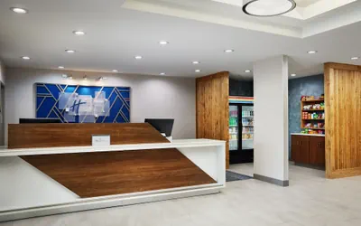 Holiday Inn Express & Suites Wheeling by IHG