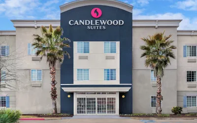 Photo 2 - Candlewood Suites Alexandria by IHG