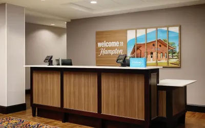 Photo 5 - Hampton Inn Thomson