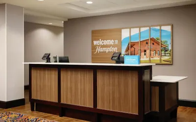 Photo 5 - Hampton Inn Thomson