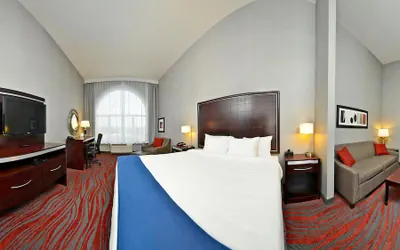 Photo 3 - Holiday Inn Express & Suites Utica by IHG