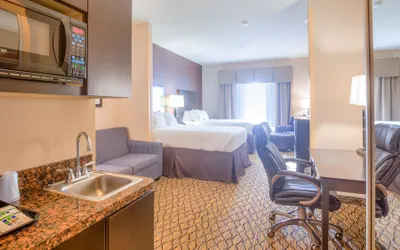 Photo 4 - Holiday Inn Express Hotel & Suites Elk City by IHG