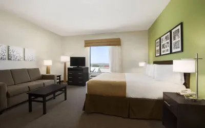 Photo 3 - PetroStay Inn & Suites Cotulla