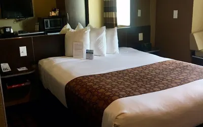 Photo 5 - Microtel Inn & Suites by Wyndham Minot