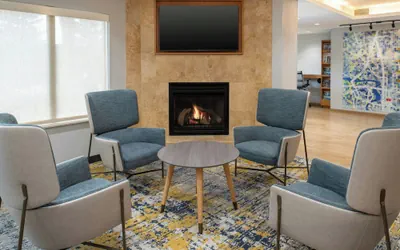 Photo 4 - TownePlace Suites Redding