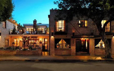 Photo 2 - Granada Hotel & Bistro