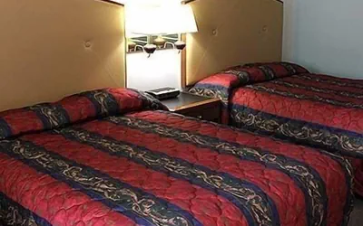 Photo 2 - Midlands Lodge