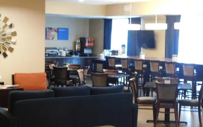 Photo 2 - Comfort Inn St. Clairsville
