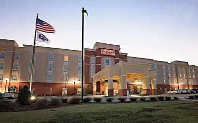 Photo 2 - Hampton Inn & Suites Jacksonville