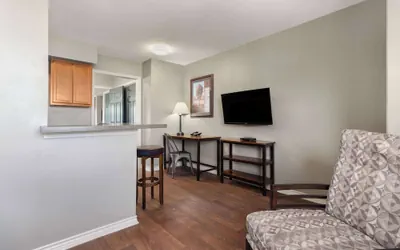 Photo 5 - Eagle's Den Three Rivers Texas a Travelodge by Wyndham