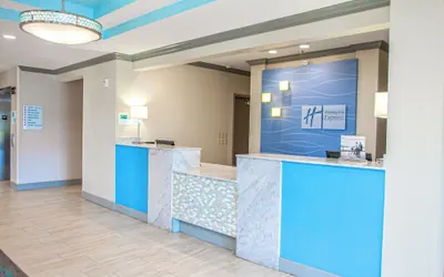 Holiday Inn Express Hotel & Suites Brookhaven by IHG