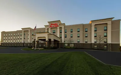 Photo 2 - Hampton Inn & Suites Wheeling-The Highlands