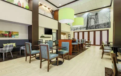 Photo 3 - Hampton Inn & Suites Wheeling-The Highlands