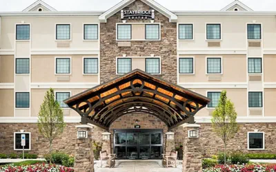Photo 2 - Staybridge Suites Philadelphia- Montgomeryville by IHG