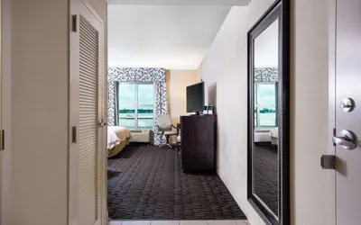 Photo 3 - Hampton Inn & Suites Baton Rouge Downtown