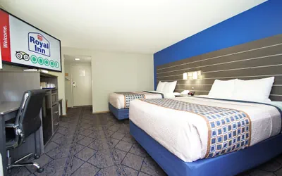 Photo 2 - Royal Inn - Hudson I-94 (Self Check-In)