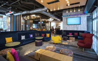 Photo 4 - Aloft by Marriott Miami Doral