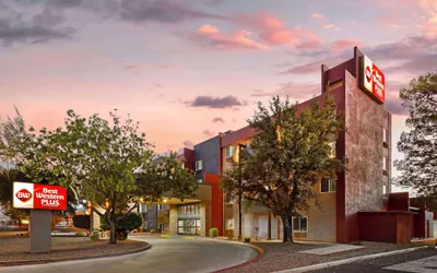 Photo 2 - Best Western Plus Sun Canyon