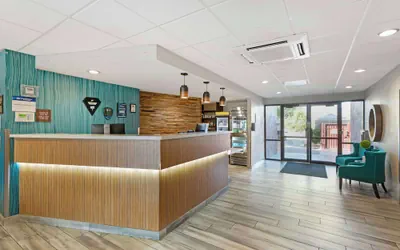 Photo 5 - Best Western Plus Sun Canyon