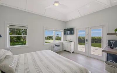 Photo 5 - Casey Key Resorts - Beachfront