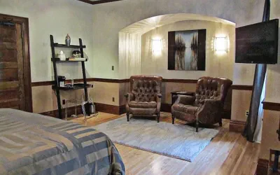 Photo 4 - Blackwell Hotel