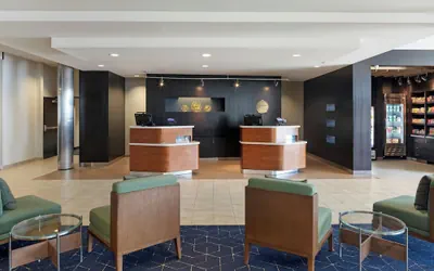 Photo 3 - Courtyard by Marriott Long Beach Airport