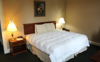 Photo 3 - Bertram Inn at Glenmoor