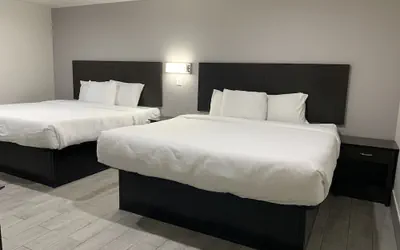 Photo 4 - Days Inn by Wyndham Sulphur Springs