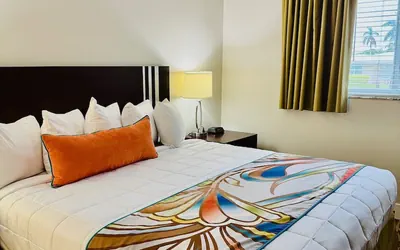 Photo 3 - Surfsider Resort