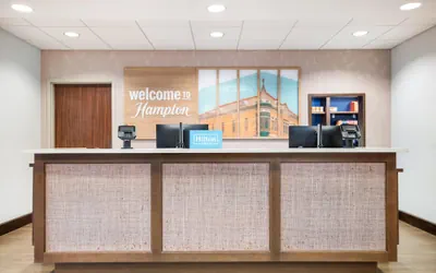 Photo 4 - Hampton Inn Uvalde