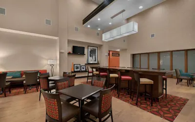 Photo 3 - Hampton Inn & Suites Tampa Northwest/Oldsmar