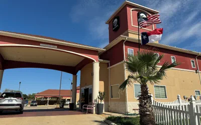 Photo 2 - Executive Inn and Suites