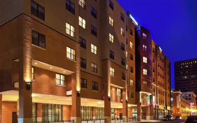 Courtyard by Marriott Syracuse Downtown at Armory Square