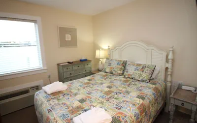 Photo 4 - Fin 'n Feather Waterside Inn By Kees Vacations