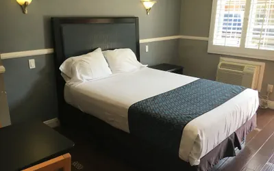 Photo 4 - Hotel Salina Long Beach