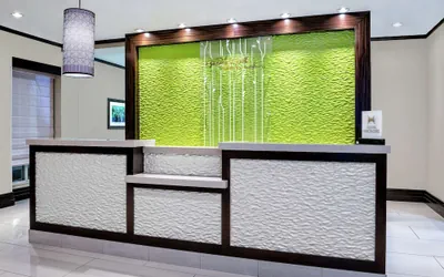 Photo 4 - Hilton Garden Inn Victoria