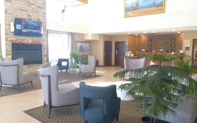 Photo 5 - Comfort Suites Farmington