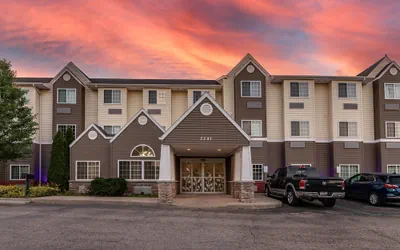 Photo 2 - Sleep Inn & Suites Kalamazoo Southwest