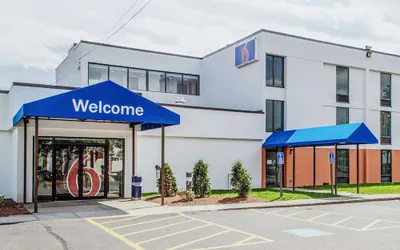 Photo 2 - Motel 6 Brockton, MA