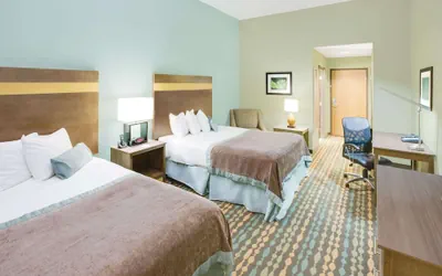 Photo 3 - Wingate by Wyndham Bossier City, LA