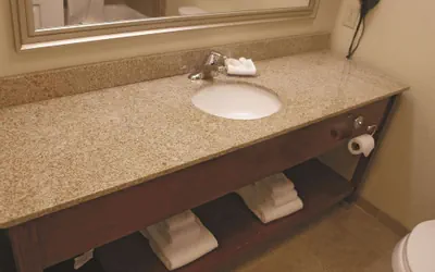 Photo 5 - La Quinta Inn & Suites by Wyndham Dickinson