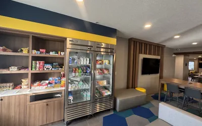 Photo 2 - Microtel Inn & Suites by Wyndham Wheeling at Highlands